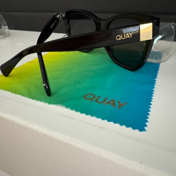 Quay After Party Black Sunglasses - Picture 4 of 4